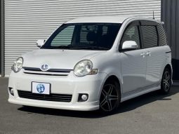 Toyota Sienta X L Package 2011 full