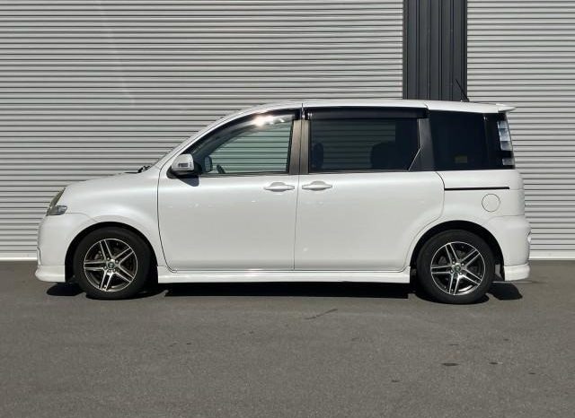 Toyota Sienta X L Package 2011 full