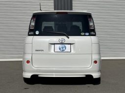 Toyota Sienta X L Package 2011 full