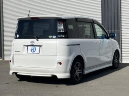 Toyota Sienta X L Package 2011 full