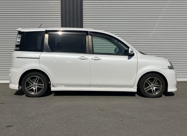 Toyota Sienta X L Package 2011 full