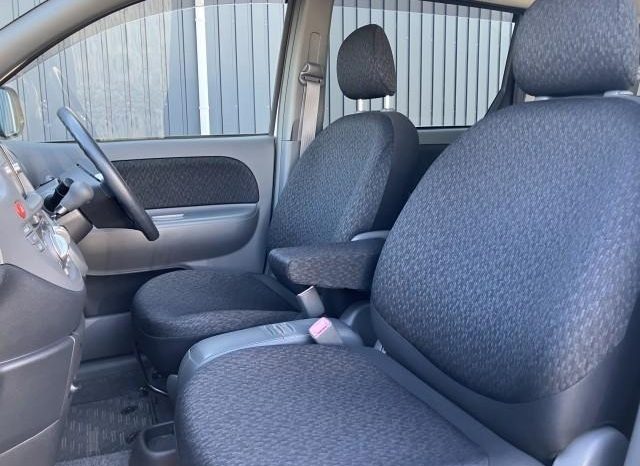 Toyota Sienta X L Package 2011 full