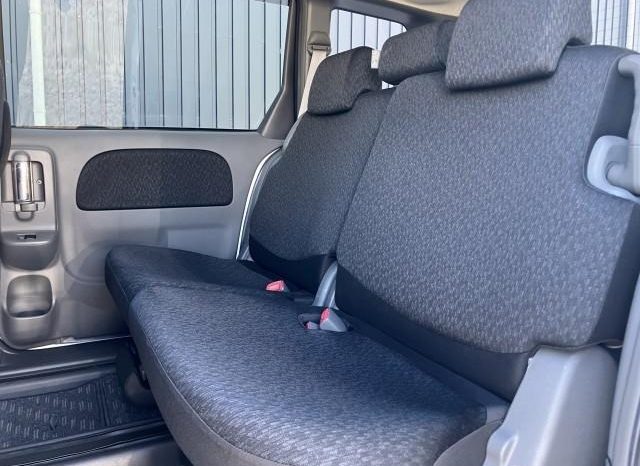 Toyota Sienta X L Package 2011 full