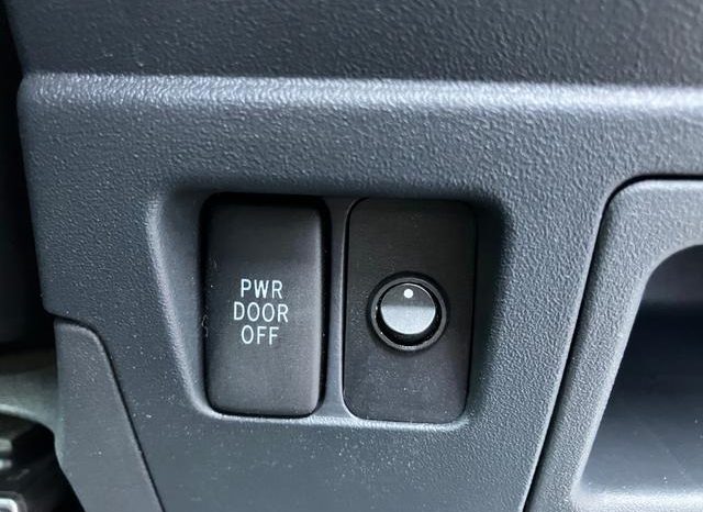 Toyota Sienta X L Package 2011 full