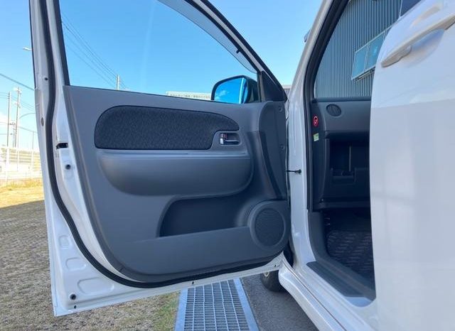 Toyota Sienta X L Package 2011 full