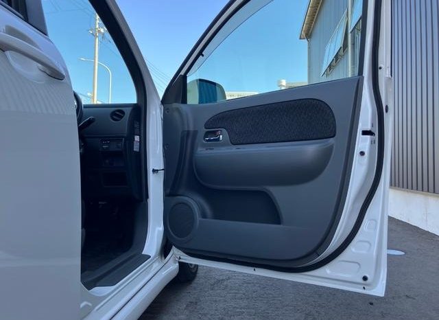 Toyota Sienta X L Package 2011 full