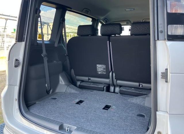 Toyota Sienta X L Package 2011 full