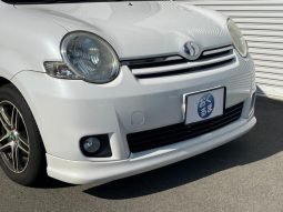 Toyota Sienta X L Package 2011 full