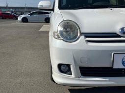 Toyota Sienta X L Package 2011 full