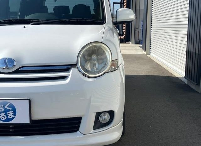 Toyota Sienta X L Package 2011 full