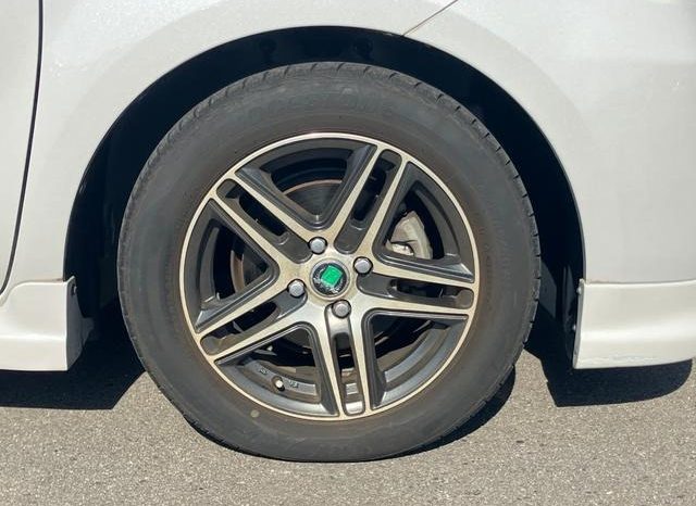 Toyota Sienta X L Package 2011 full