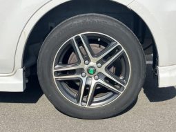 Toyota Sienta X L Package 2011 full