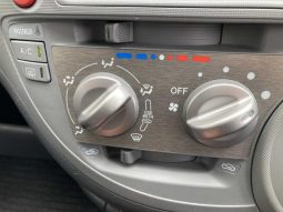 Toyota Sienta X Limited 2008 full