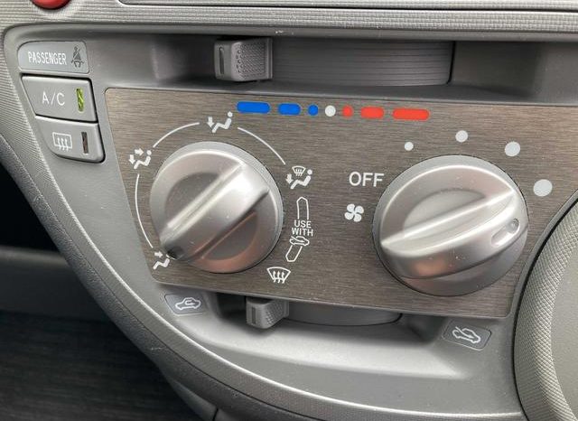 Toyota Sienta X Limited 2008 full