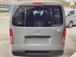 Toyota Hiace Van Long DX 2006 full