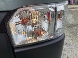 Toyota Hiace Van Long DX 2006 full