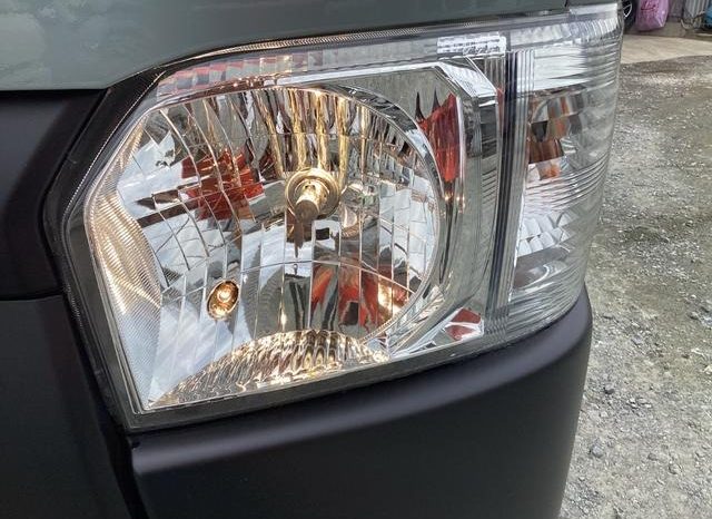 Toyota Hiace Van Long DX 2006 full