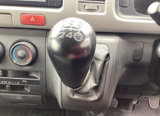 Toyota Hiace Van Long DX 2006 full