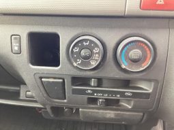 Toyota Hiace Van Long DX 2006 full