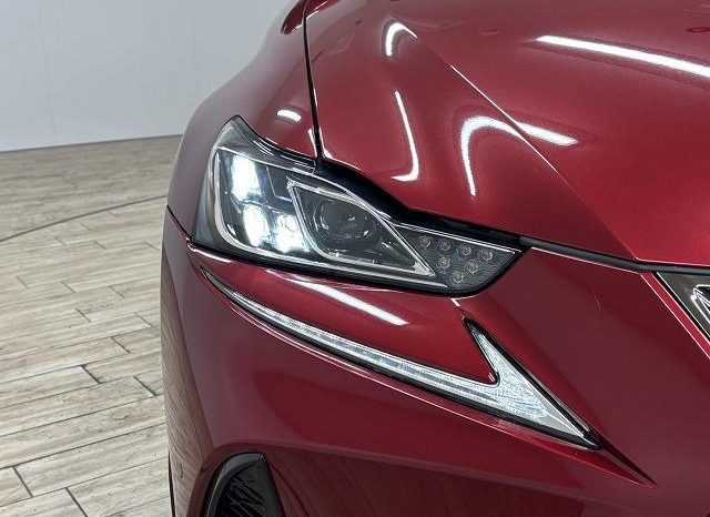 Lexus IS IS300H F SPORT 2019 full