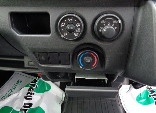 Toyota Hiace Van Long DX GL Package 2016 full