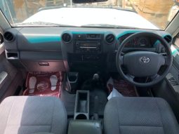 Toyota Land Cruiser Hardtop 2010 full