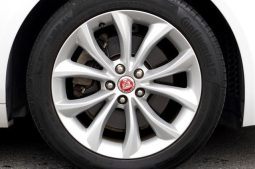 Jaguar XF Pure 2016 full