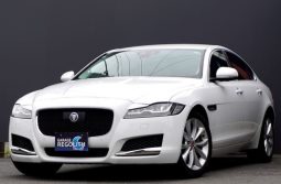 Jaguar XF Pure 2016 full