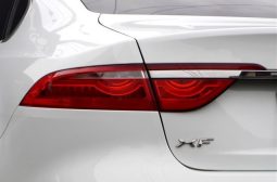 Jaguar XF Pure 2016 full