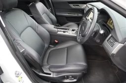 Jaguar XF Pure 2016 full