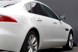 Jaguar XF Pure 2016 full