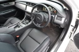 Jaguar XF Pure 2016 full