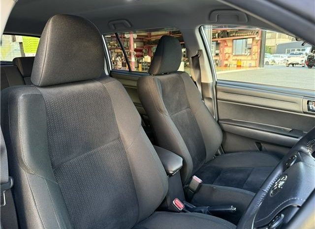 Toyota Corolla Fielder Hybrid G Aero Tourer 2017 full