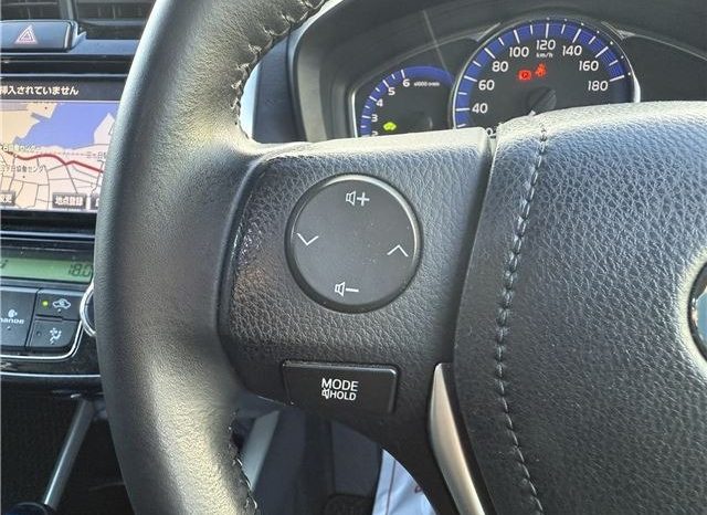 Toyota Corolla Fielder Hybrid G Aero Tourer 2017 full