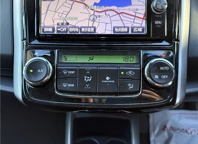 Toyota Corolla Fielder Hybrid G Aero Tourer 2017 full