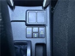 Toyota Corolla Fielder Hybrid G Aero Tourer 2017 full