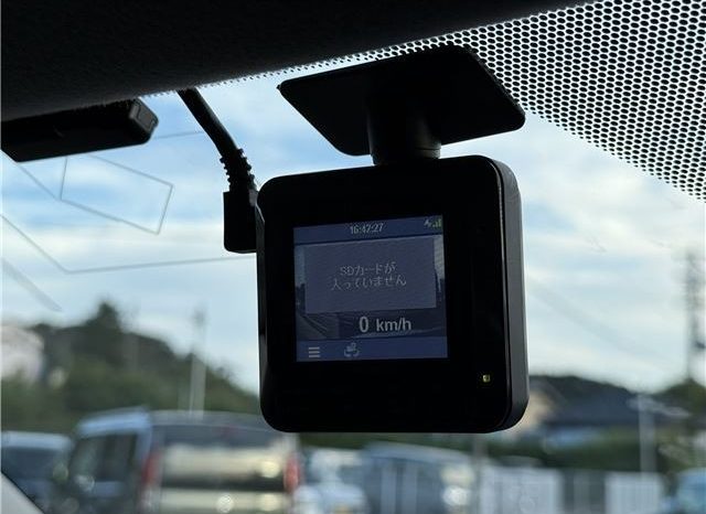 Toyota Corolla Fielder Hybrid G Aero Tourer 2017 full