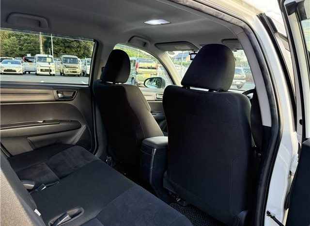 Toyota Corolla Fielder Hybrid G Aero Tourer 2017 full