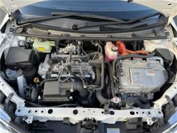 Toyota Corolla Fielder Hybrid G Aero Tourer 2017 full