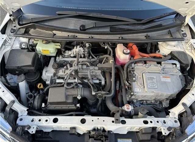 Toyota Corolla Fielder Hybrid G Aero Tourer 2017 full