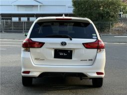 Toyota Corolla Fielder Hybrid G Aero Tourer 2017 full