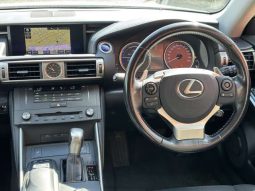 Lexus IS 300h 2016 full