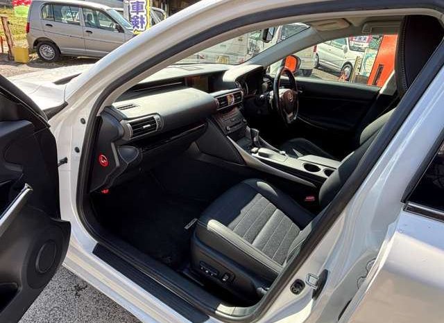 Lexus IS 300h 2016 full