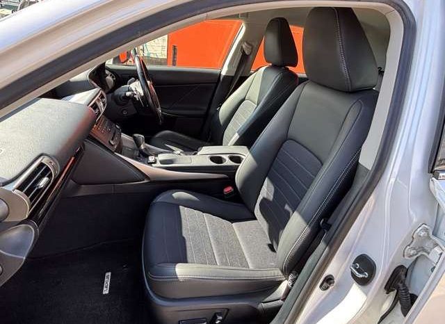 Lexus IS 300h 2016 full