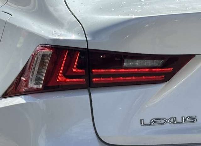 Lexus IS 300h 2016 full