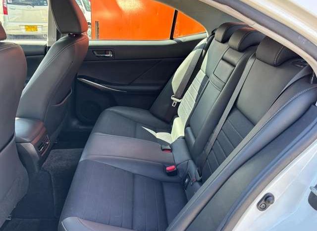 Lexus IS 300h 2016 full