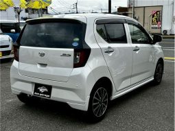 Daihatsu Mira E.S 2018 full