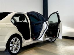 Mercedes-Benz C-Class C180 Blue Efficiency 2014 full