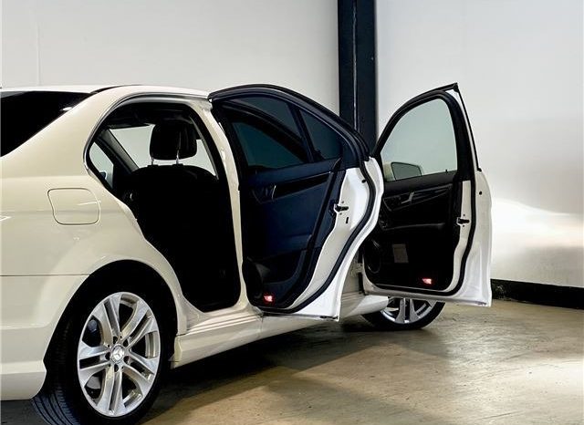 Mercedes-Benz C-Class C180 Blue Efficiency 2014 full