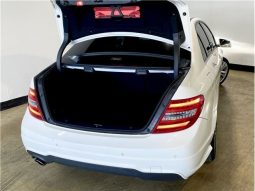 Mercedes-Benz C-Class C180 Blue Efficiency 2014 full